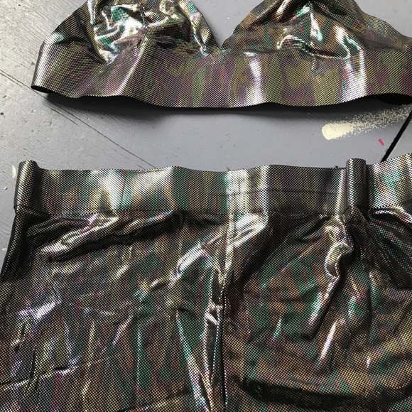 Matching iridescent set - Picture 3 of 6